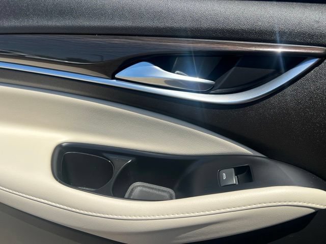Used 2023 Buick Enclave Essence w/ Experience Buick Package FWD image 26