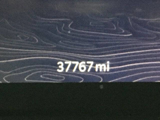 Used 2023 Jeep Grand Cherokee L Limited w/ Luxury Tech Group II image 19