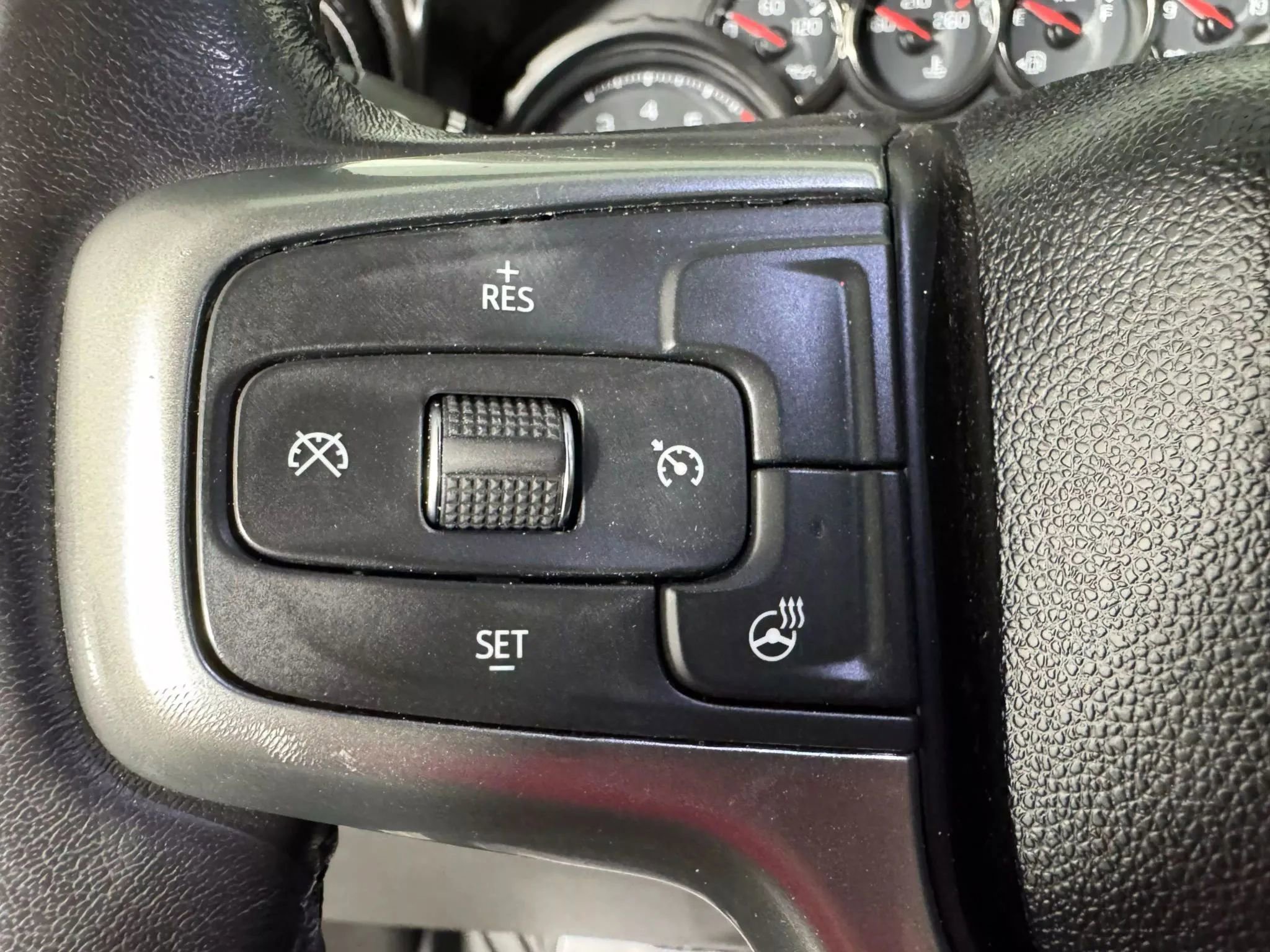 Used 2021 Chevrolet Silverado 1500 LT Trail Boss w/ Bed Protection Package AWD/4WD image 16