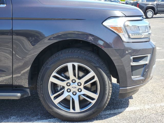Used 2024 Ford Expedition Limited image 7
