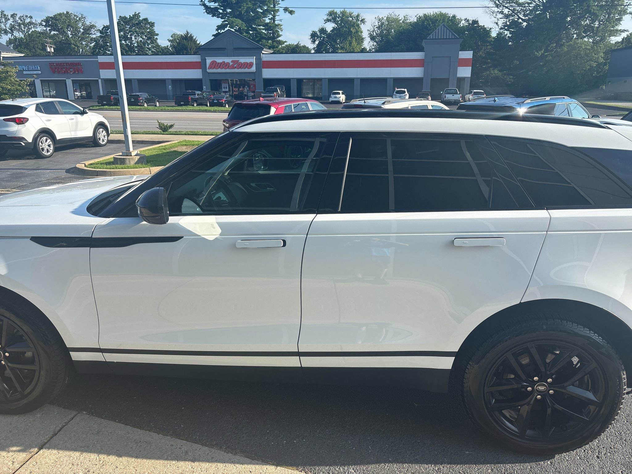 Used 2024 Land Rover Range Rover Velar S image 7