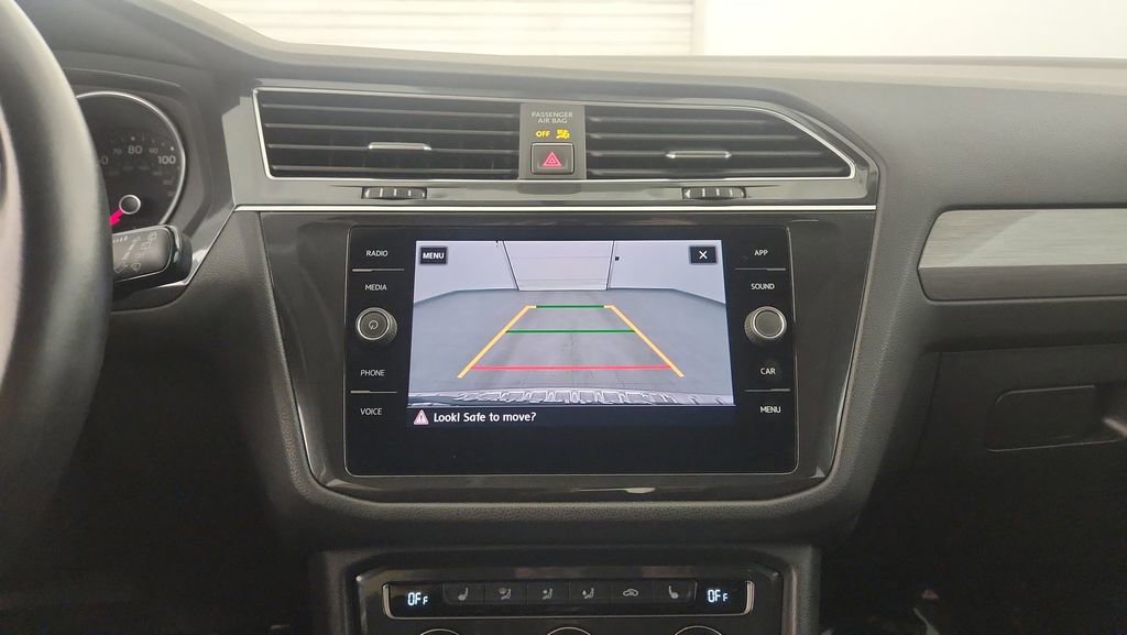 Used 2018 Volkswagen Tiguan SEL image 25