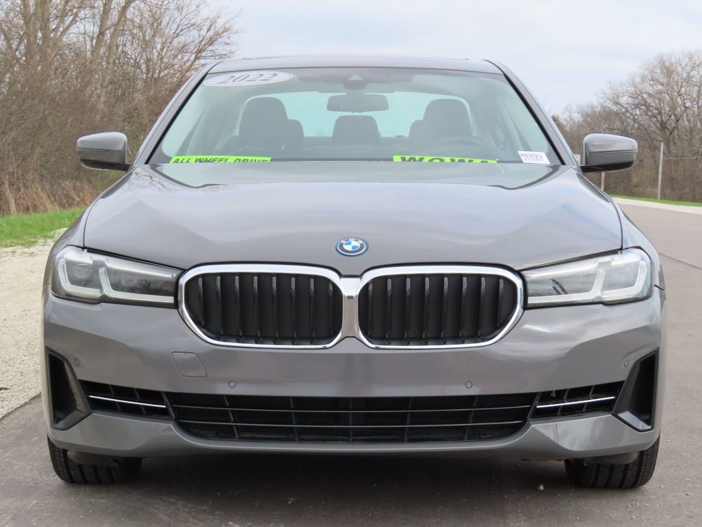 Used 2022 BMW 530e xDrive w/ Premium Package AWD/4WD image 16