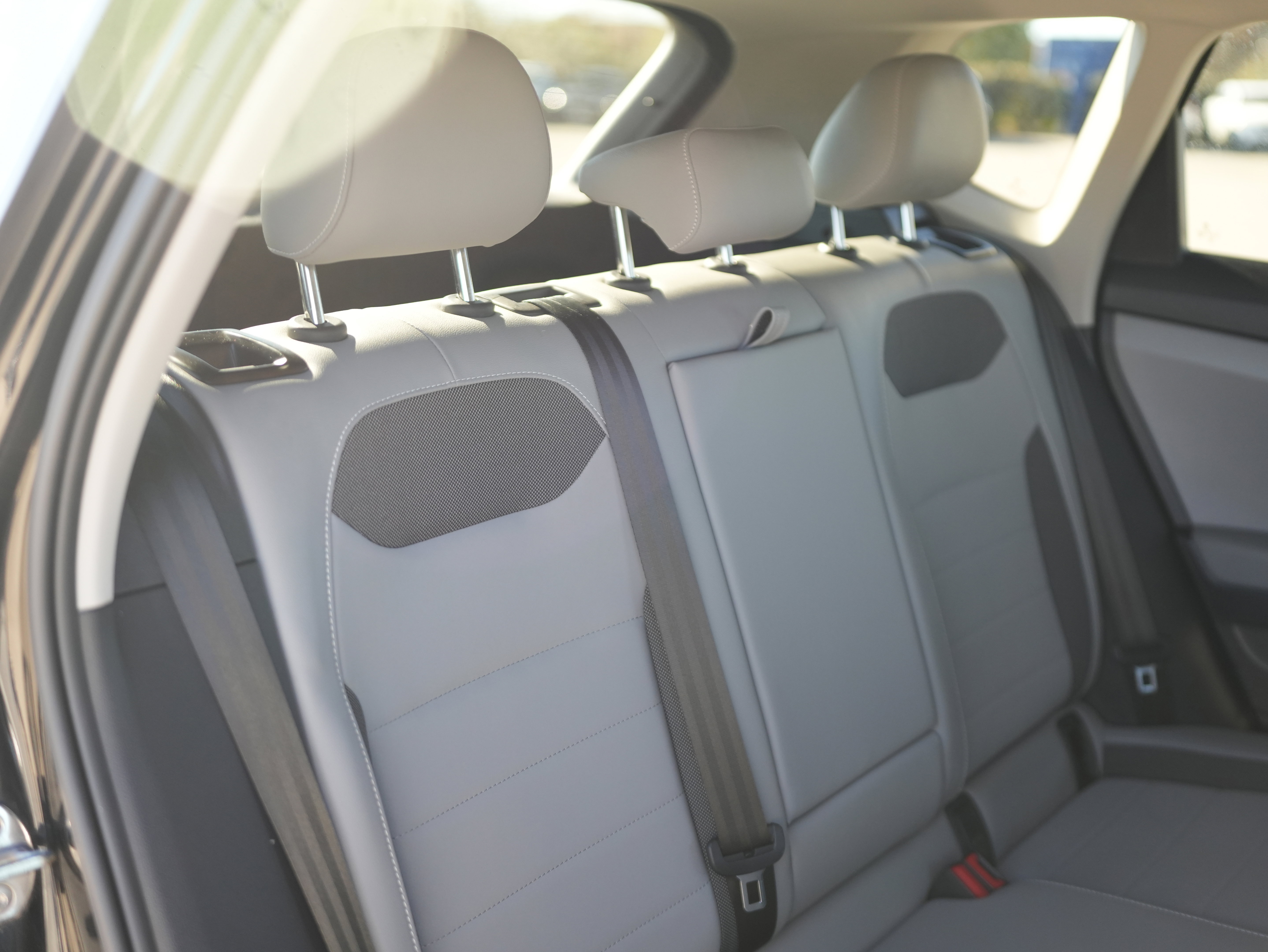 Used 2022 Volkswagen Taos SE w/ IQ.Drive SE Package image 24