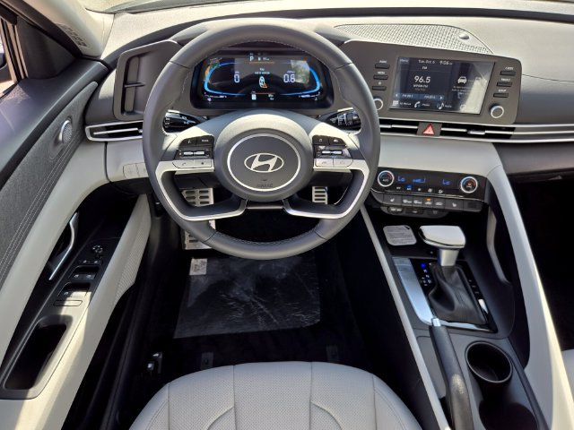 New 2026 Hyundai Elantra SEL Sport FWD image 7