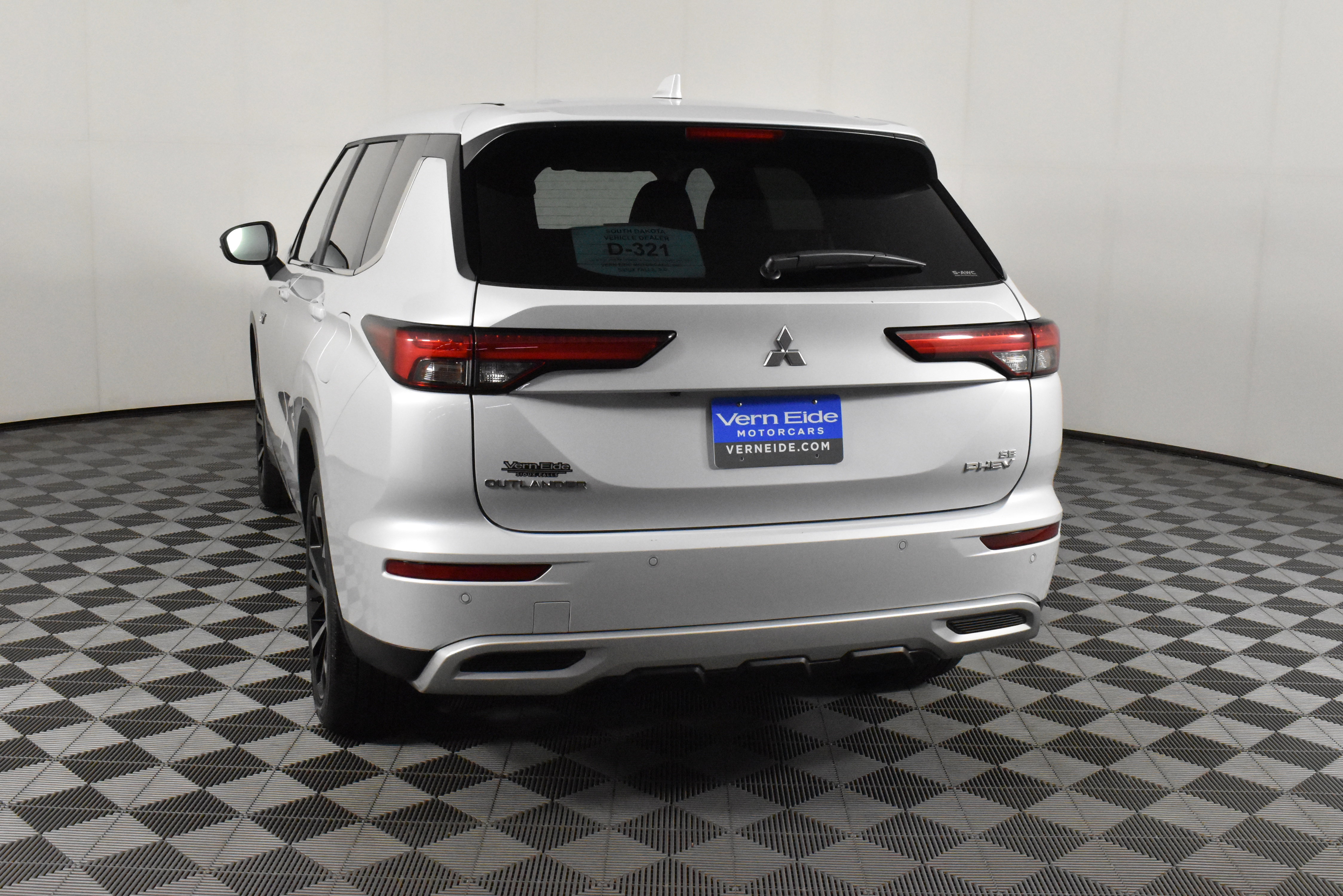 Used 2024 Mitsubishi Outlander SE image 7