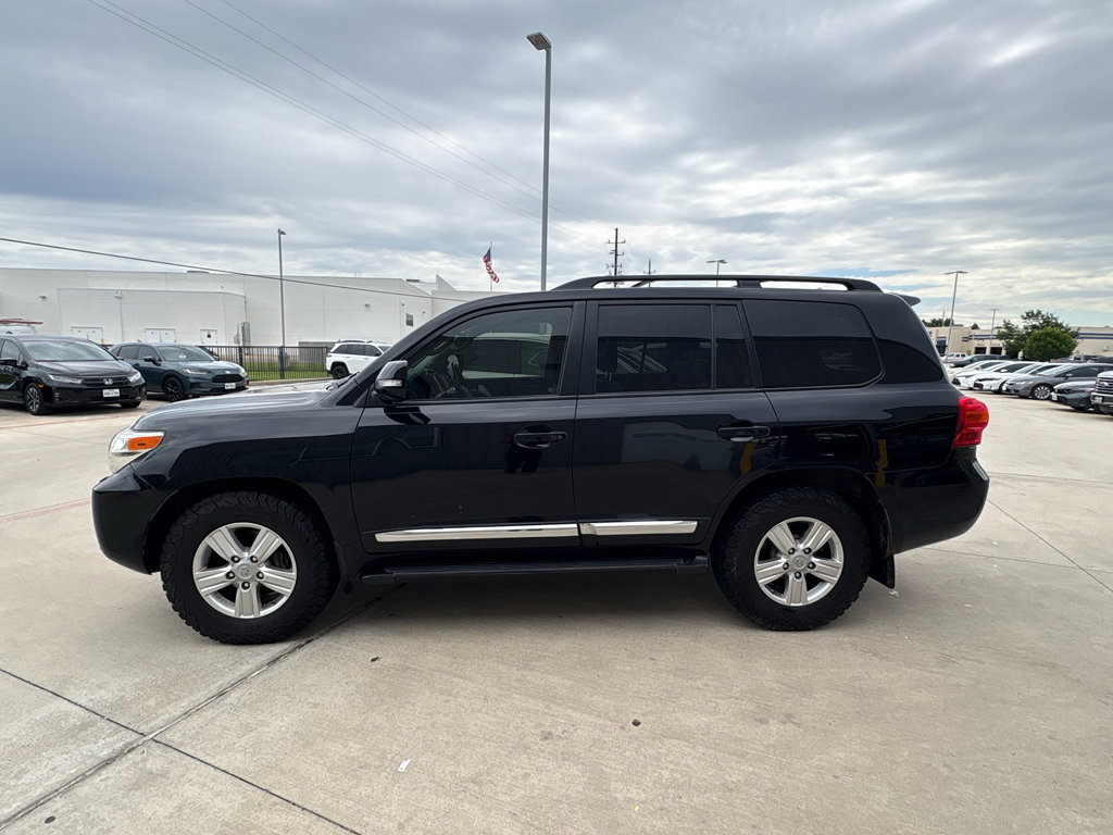 Used 2015 Toyota Land Cruiser AWD/4WD image 4