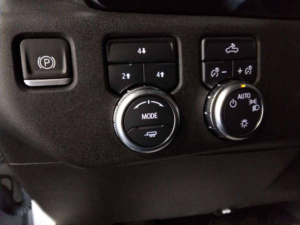 Used 2024 GMC Sierra 2500 SLE image 18