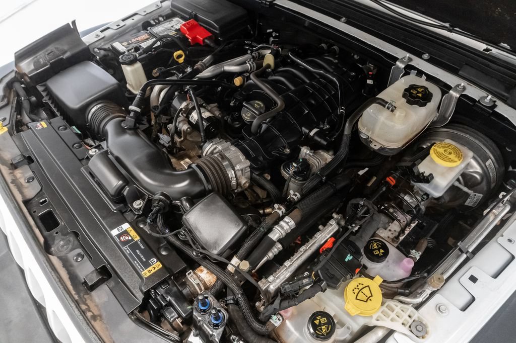 Used 2023 Jeep Wrangler Unlimited Sport AWD/4WD image 4