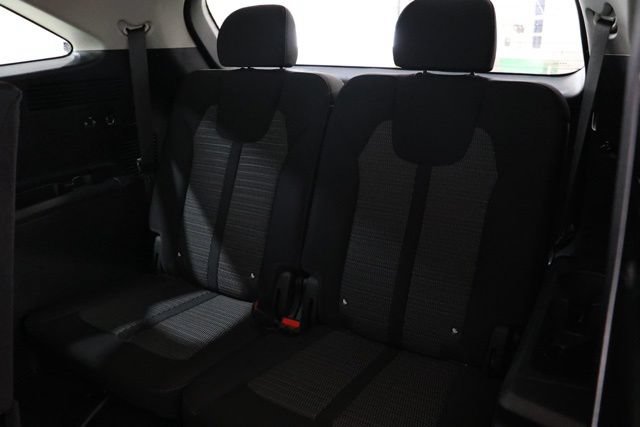 Used 2025 Kia Sorento LX FWD image 32