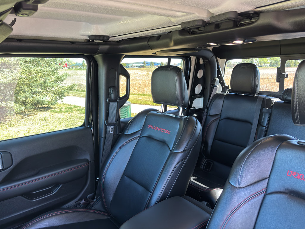 Used 2020 Jeep Gladiator Rubicon w/ Dual Top Group AWD/4WD image 19