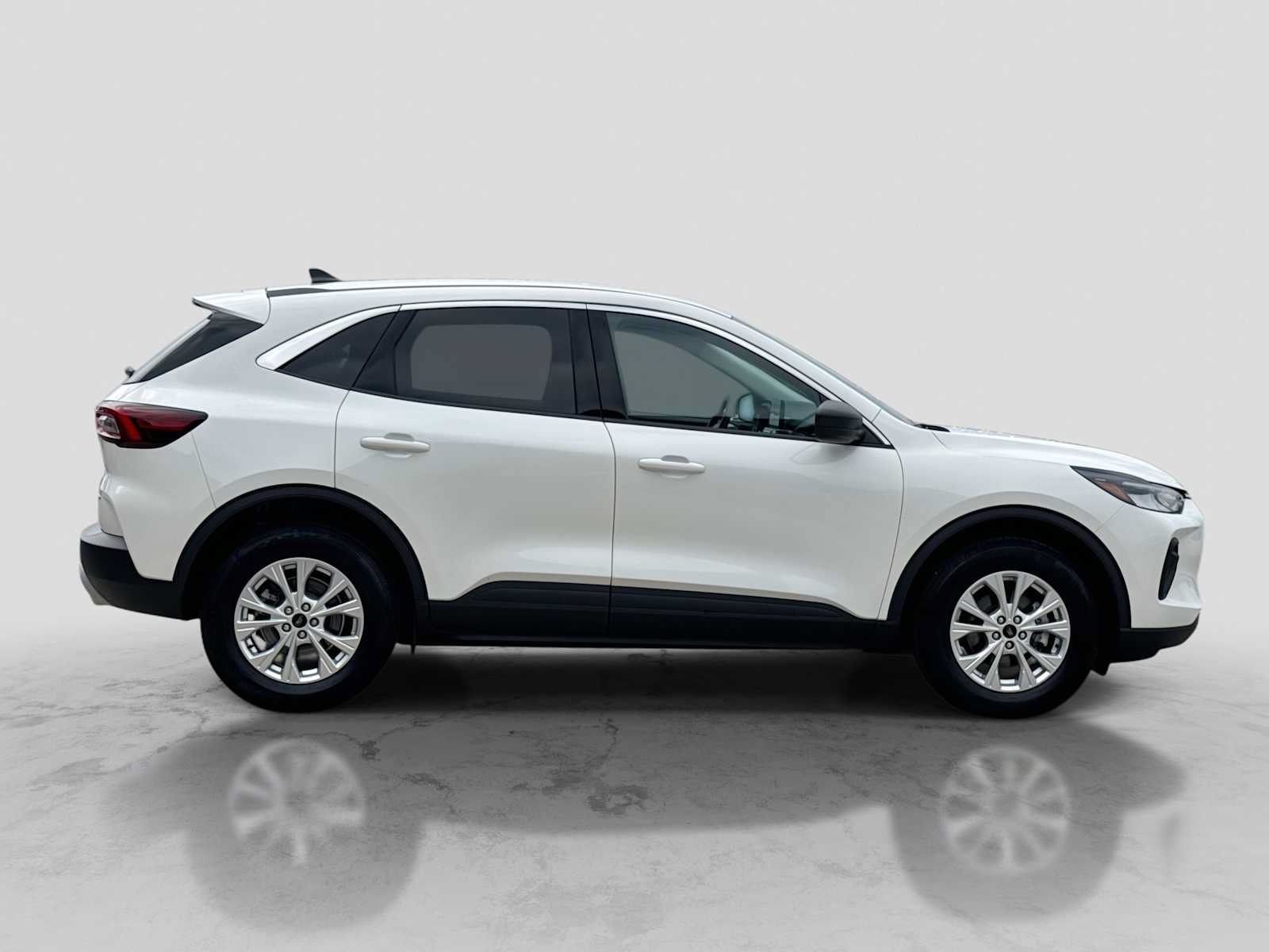Used 2023 Ford Escape Active AWD/4WD image 7