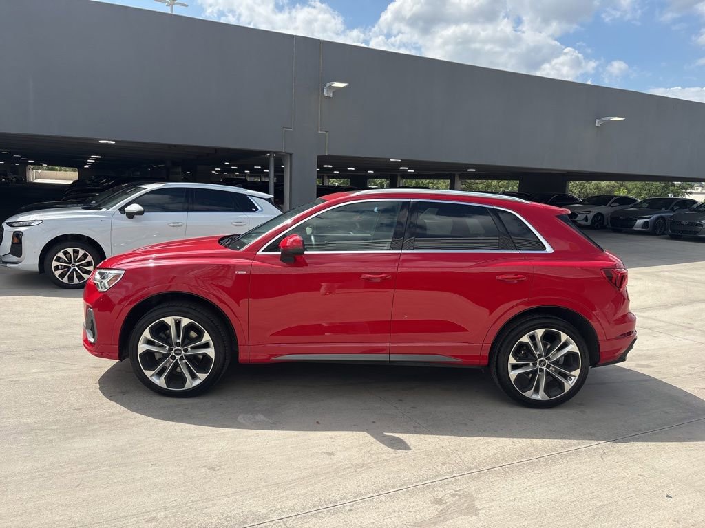 Used 2020 Audi Q3 2.0T Premium Plus w/ Premium Plus Package AWD/4WD image 9