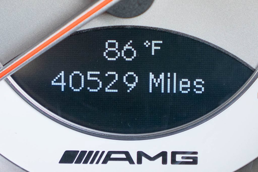 Used 2011 Mercedes-Benz SL 63 AMG image 25