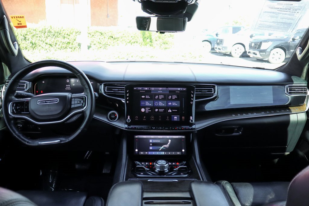 Used 2022 Jeep Grand Wagoneer Series II w/ Convenience Group III image 27