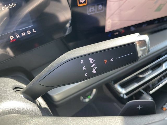 New 2026 Chevrolet Traverse LT w/ Driver Confidence Package AWD/4WD image 20