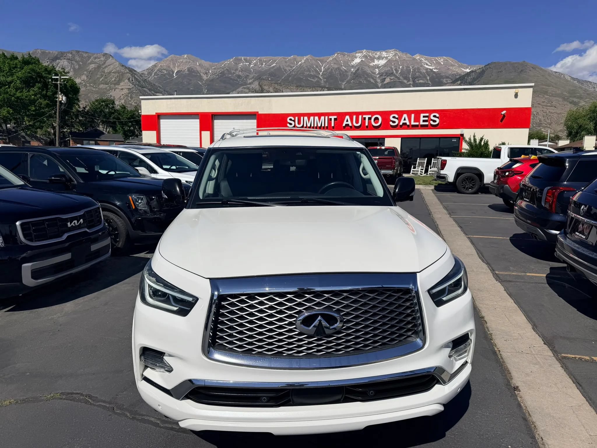 Used 2021 INFINITI QX80 Premium Select w/ All-Season Package AWD/4WD image 9