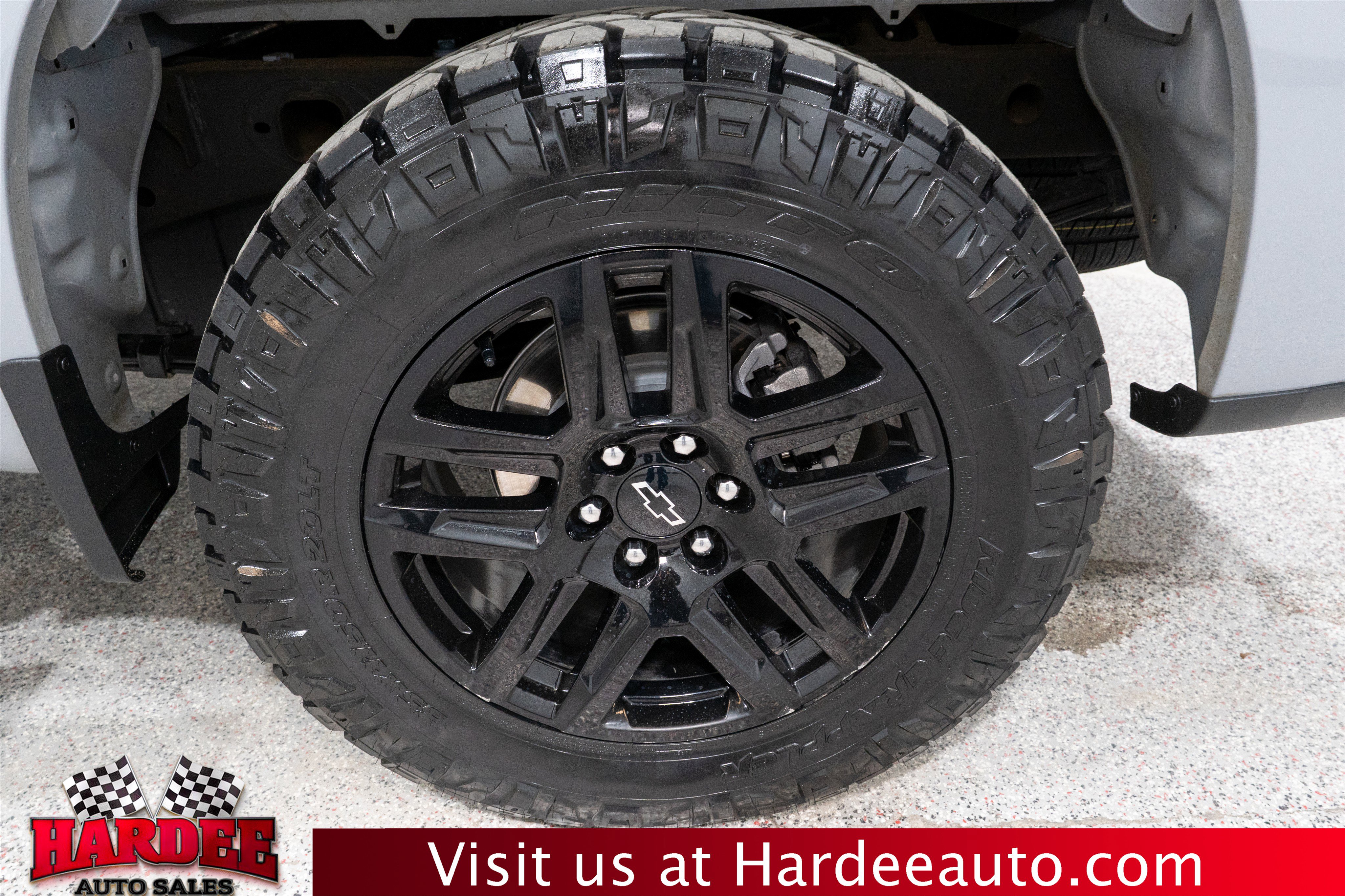 Used 2024 Chevrolet Silverado 1500 Custom image 10