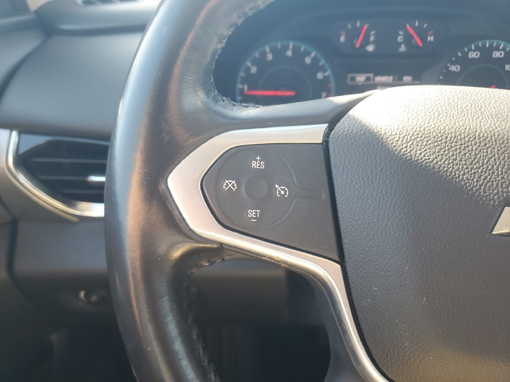 Used 2021 Chevrolet Traverse LT FWD image 19
