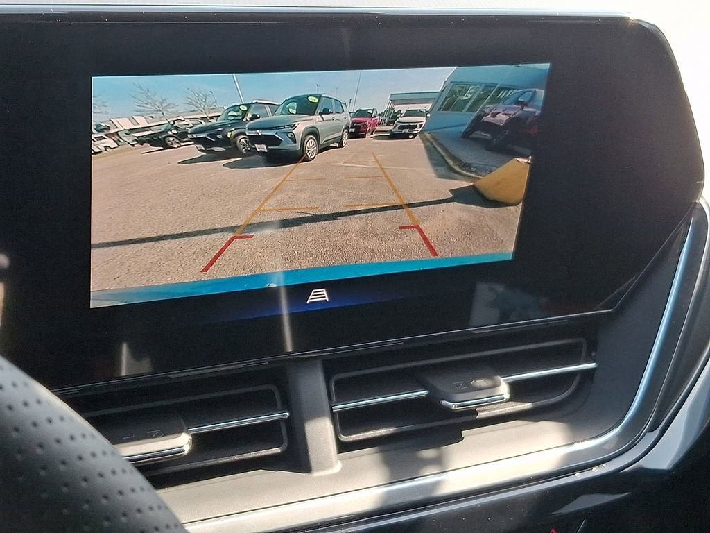 New 2026 Chevrolet Trax RS w/ Sunroof Package FWD image 18