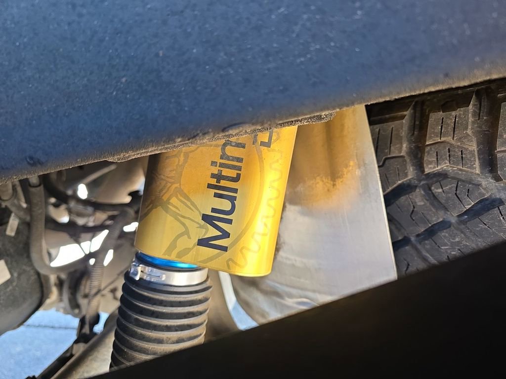 Certified 2022 Chevrolet Silverado 1500 ZR2 w/ Technology Package image 33