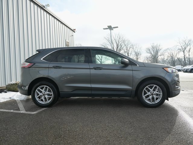 Used 2023 Ford Edge SEL image 7