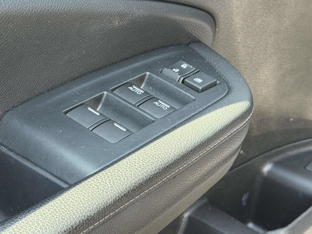 Used 2023 Honda Passport EX-L image 17