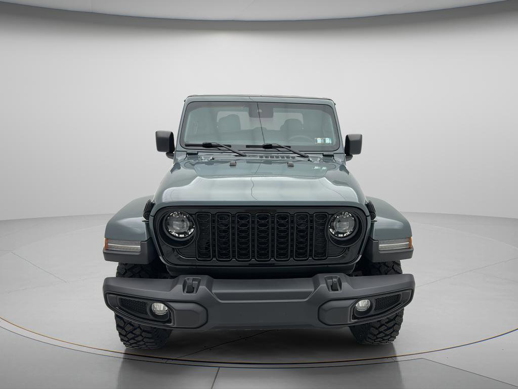 Used 2024 Jeep Gladiator Sport AWD/4WD image 2
