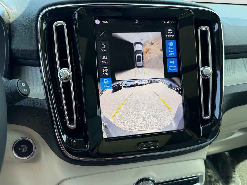 Certified 2024 Volvo XC40 B5 Plus w/ Protection Package Premier AWD/4WD image 22