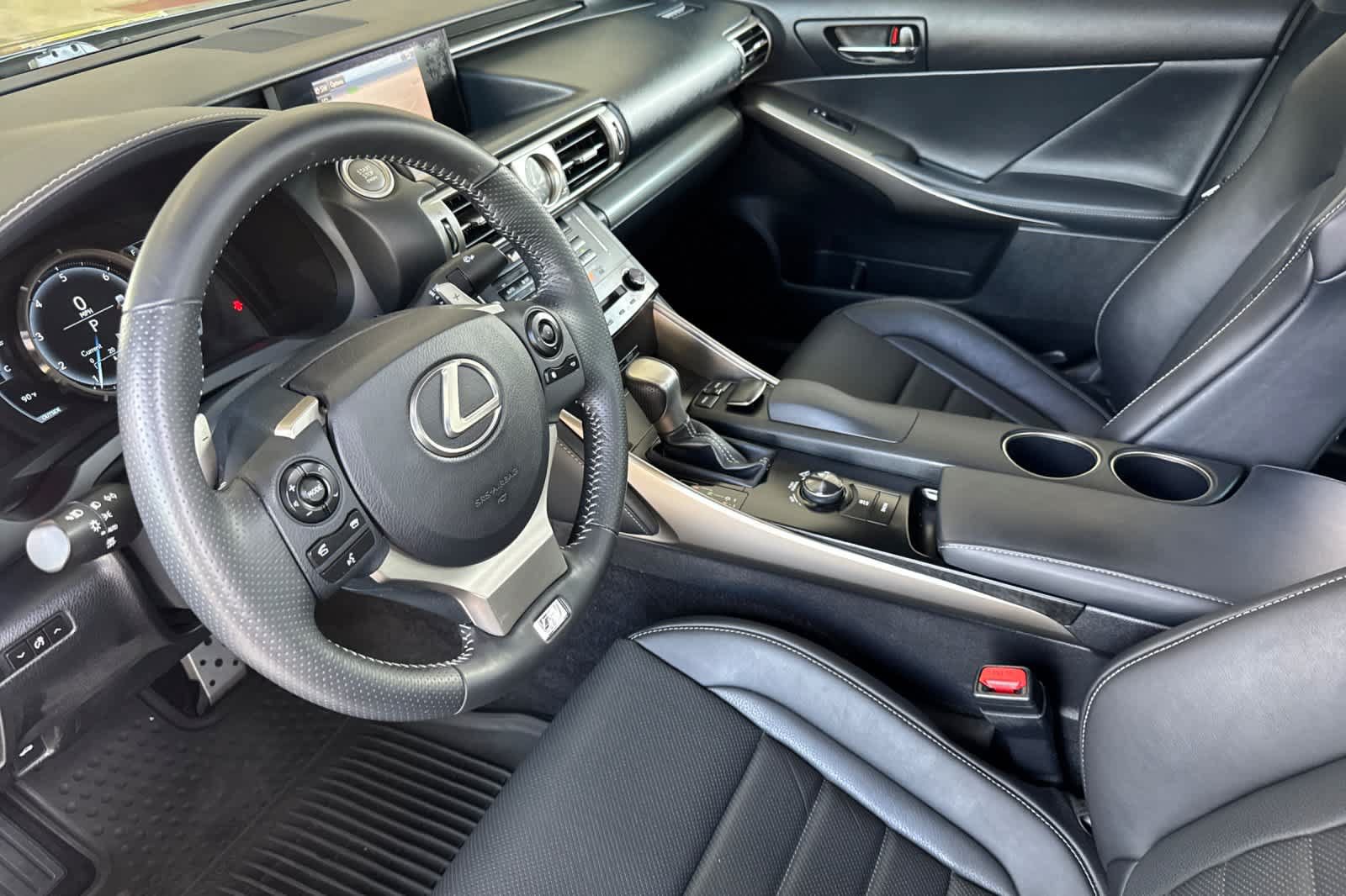 Used 2014 Lexus IS 350 w/ F Sport Package RWD image 11