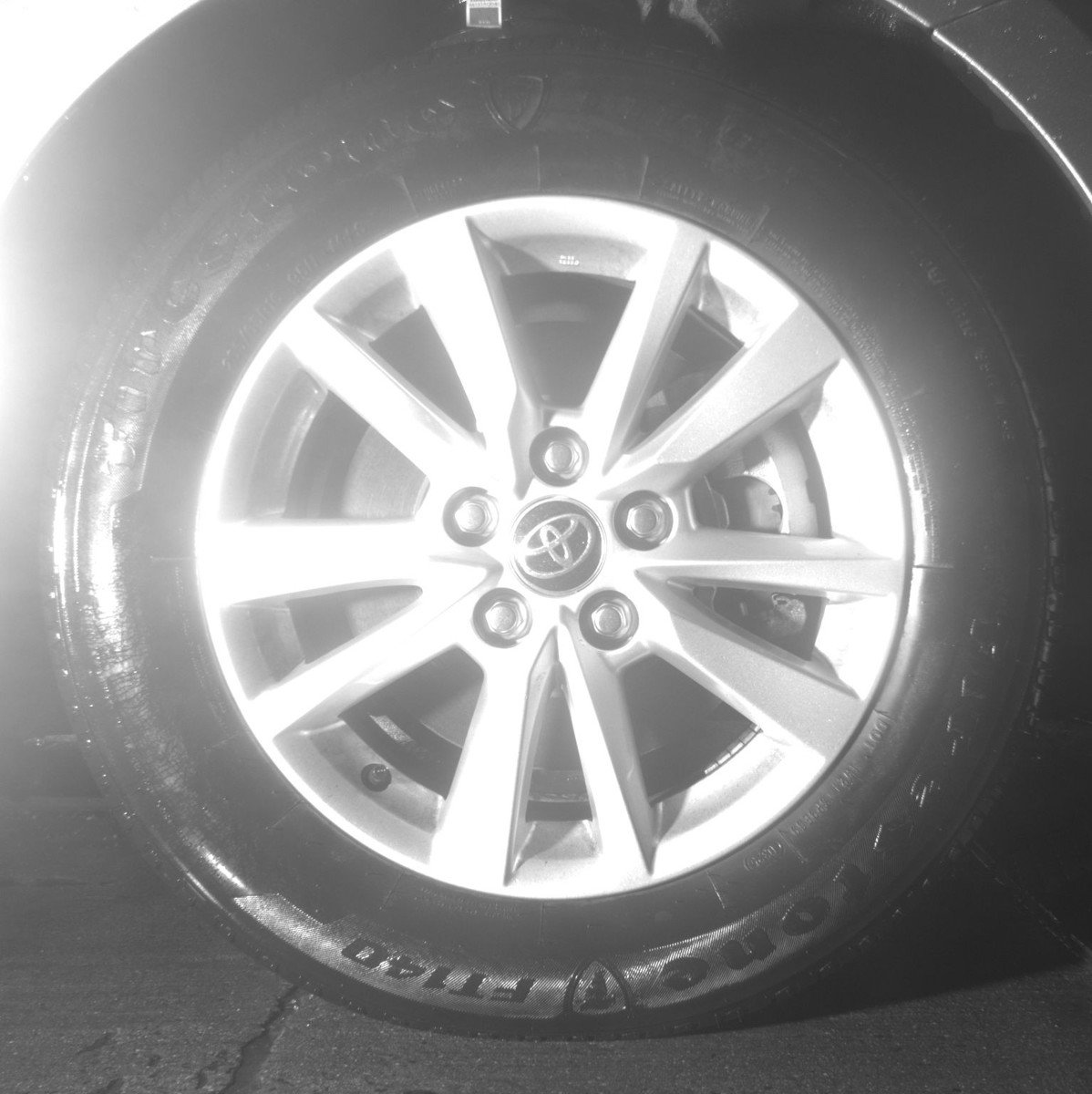 Used 2025 Toyota Camry LE image 13