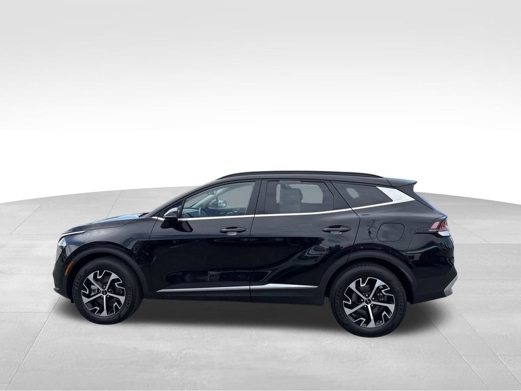 Certified 2023 Kia Sportage EX w/ EX Premium Package AWD/4WD image 10