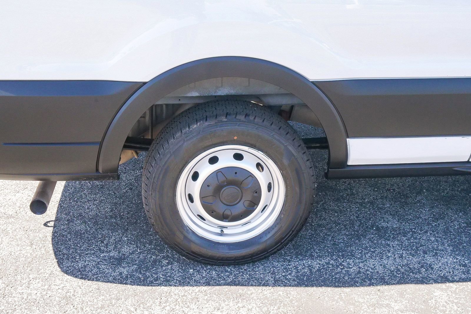 Used 2022 Ford Transit 350 XL image 6