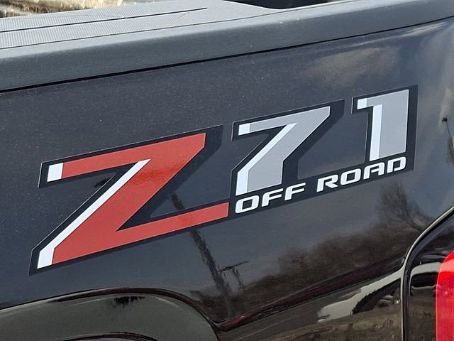 Used 2018 Chevrolet Silverado 1500 LT w/ All Star Edition image 30