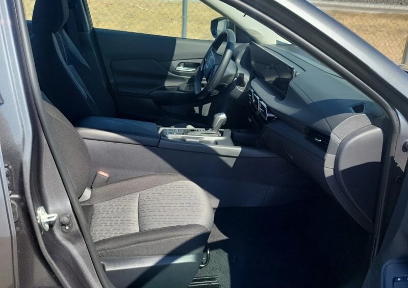 Used 2026 Nissan Sentra SV w/ Floor Mat Package FWD image 14