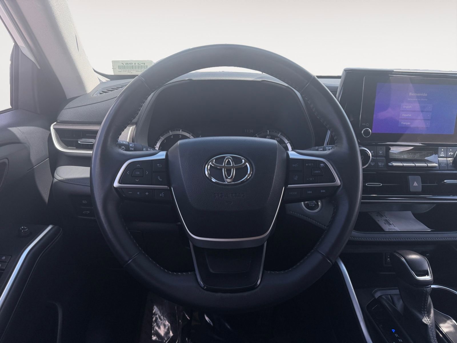 Certified 2024 Toyota Highlander LE image 12