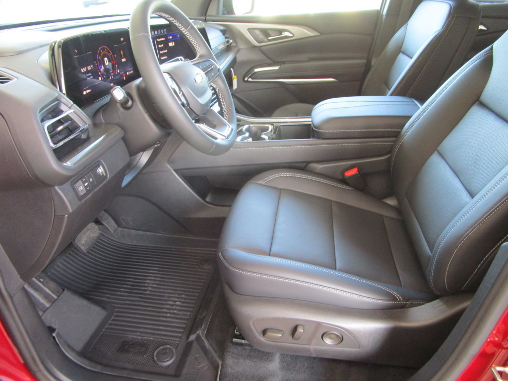 New 2027 Chevrolet Traverse LT w/ Sun and Wheel Package FWD image 19