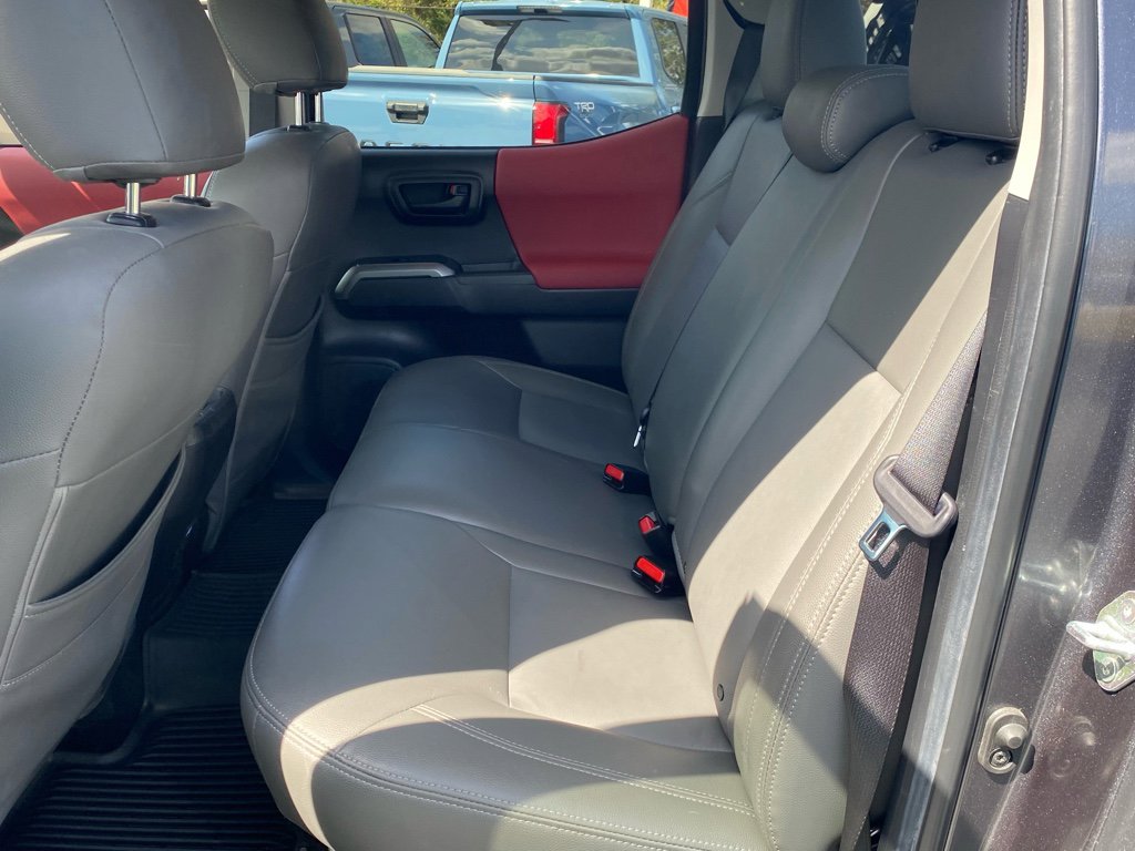 Used 2023 Toyota Tacoma SR5 w/ Technology Package image 6
