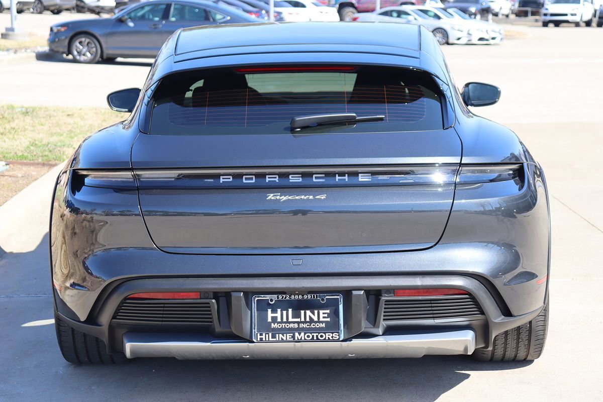 Used 2022 Porsche Taycan 4 Cross Turismo image 9