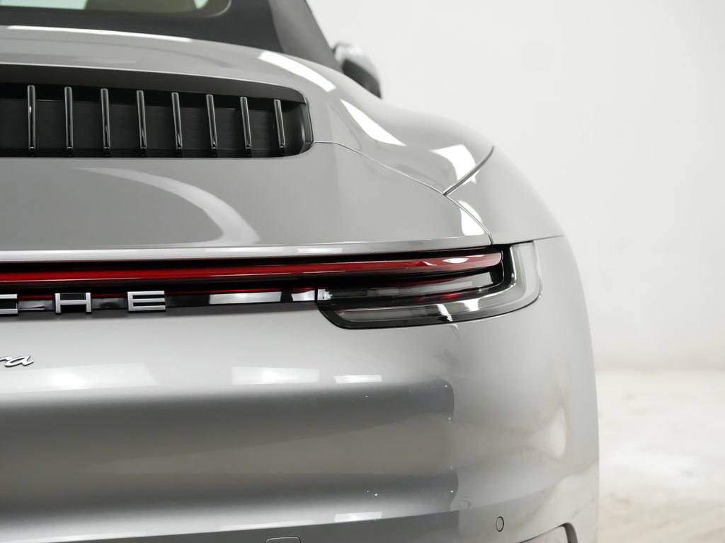 Certified 2021 Porsche 911 Carrera image 12