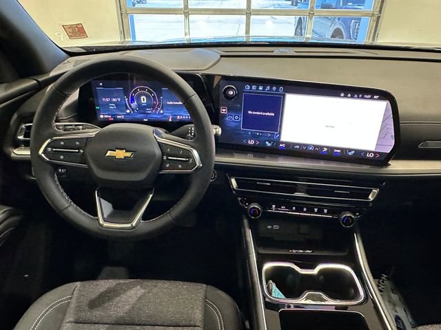 New 2026 Chevrolet Traverse LT w/ Sun and Wheel Package AWD/4WD image 10