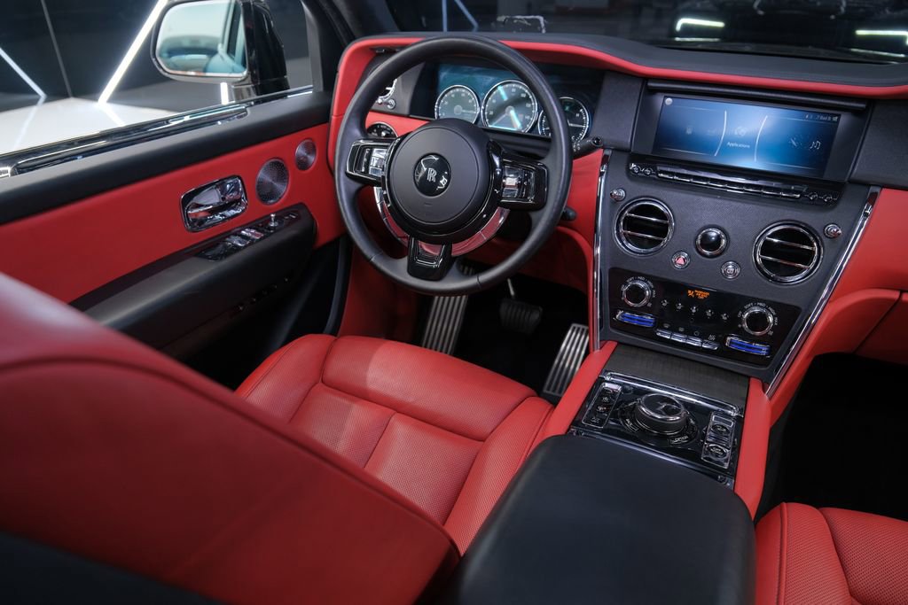 Used 2019 Rolls-Royce Cullinan AWD/4WD image 44