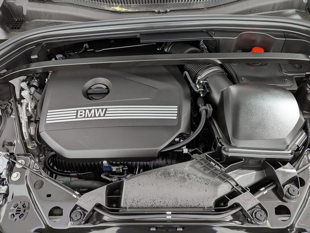 Used 2025 BMW X2 xDrive28i w/ M Sport Package image 47