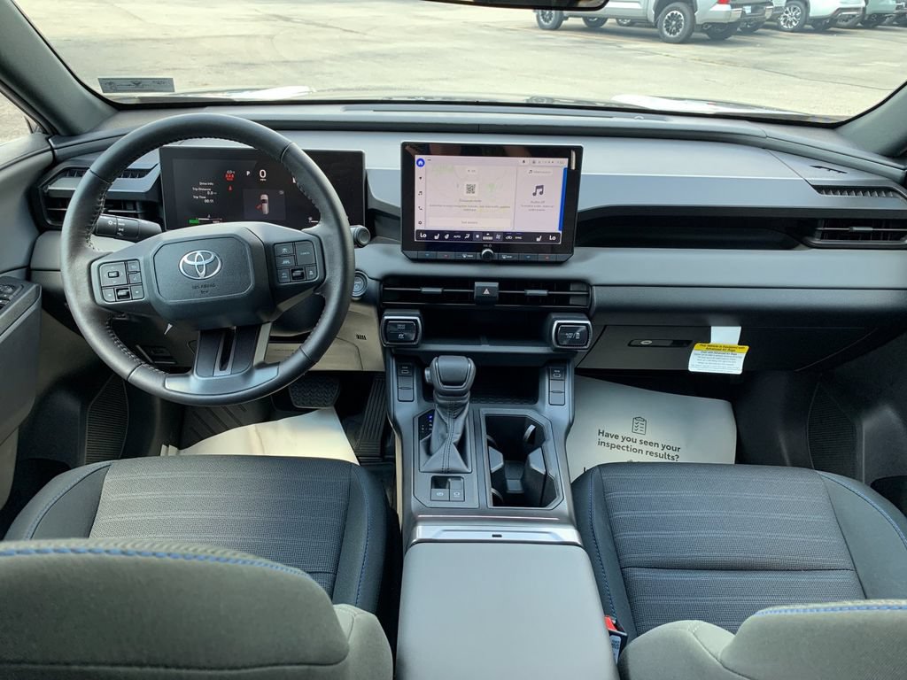 Used 2026 Toyota RAV4 SE w/ Convenience Package FWD image 16