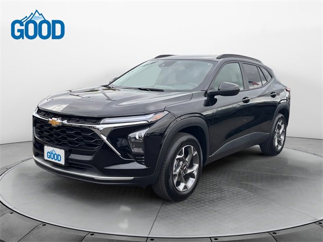 Used 2025 Chevrolet Trax LT w/ Driver Confidence Package