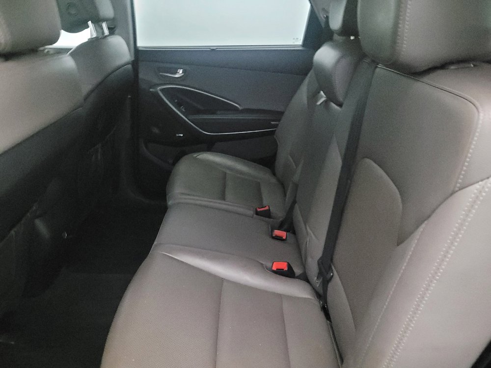 Used 2018 Hyundai Santa Fe SE image 18