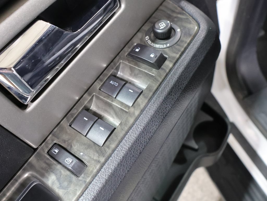 Used 2016 Ford Expedition Limited AWD/4WD image 16