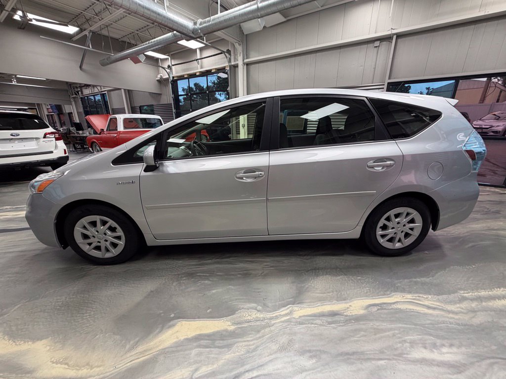 Used 2012 Toyota Prius V Three FWD image 34