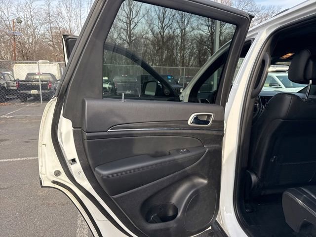 Certified 2022 Jeep Grand Cherokee Limited image 32