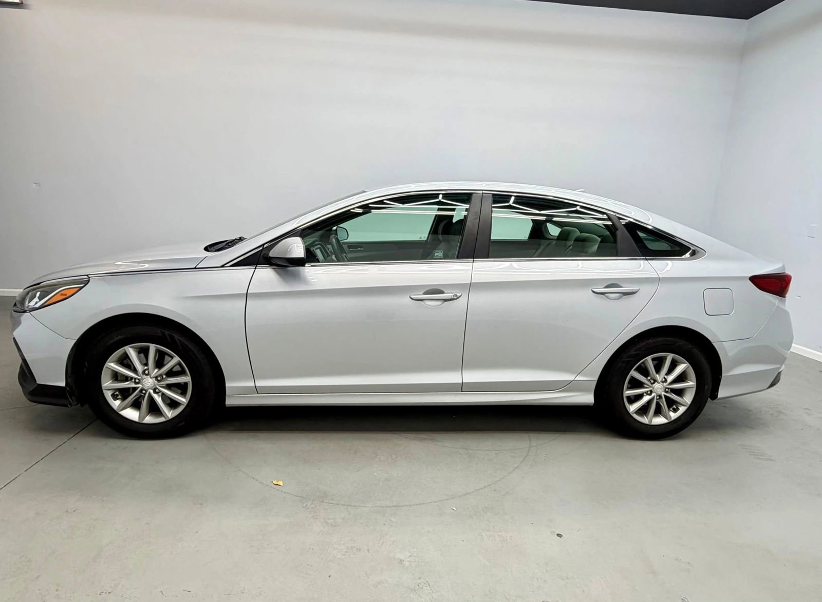 Used 2018 Hyundai Sonata SE image 4
